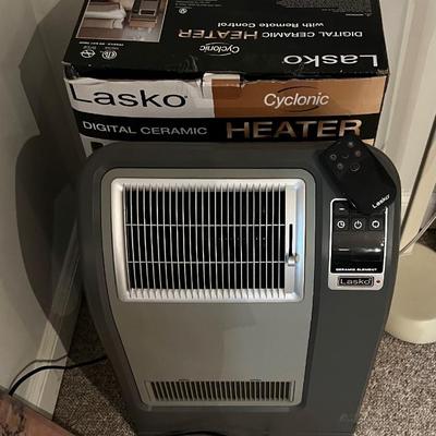 2 Laslo ceramic heaters 