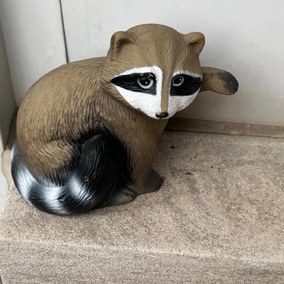 Sale Photo Thumbnail #38: Lawn ornament