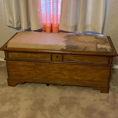 Lane Cedar Chest