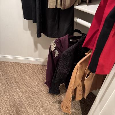 Sale Photo Thumbnail #12