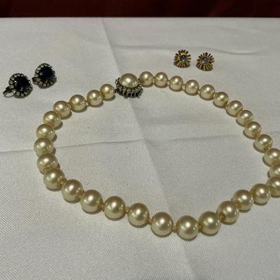 Vintage Costume Jewelry