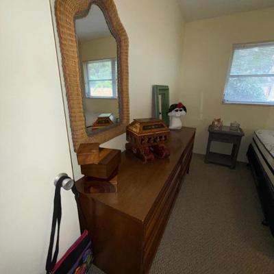 Sale Photo Thumbnail #241