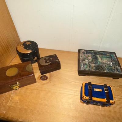 Sale Photo Thumbnail #261