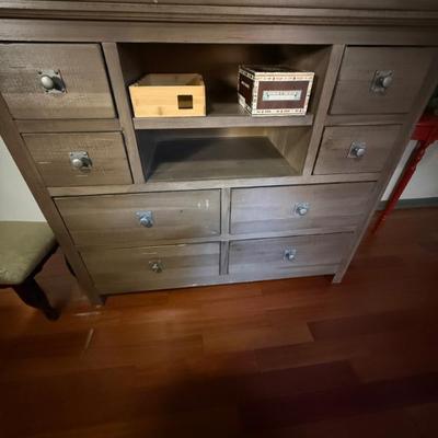 Sale Photo Thumbnail #119