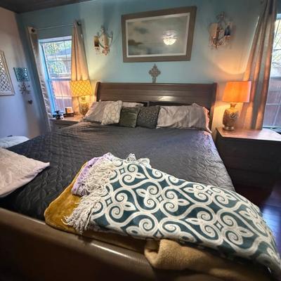 Sale Photo Thumbnail #135