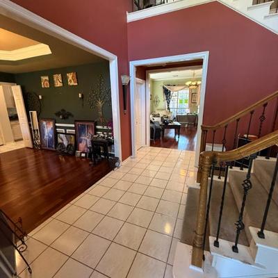 Sale Photo Thumbnail #300