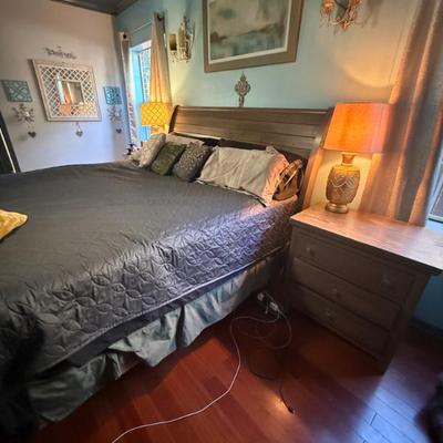 Sale Photo Thumbnail #140