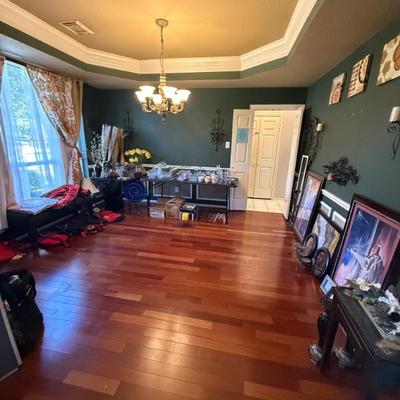 Sale Photo Thumbnail #298