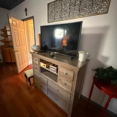 Sale Photo Thumbnail #121