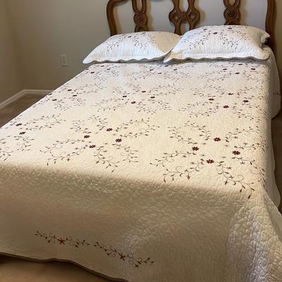 Bassett Headboard And Quilt/Shams