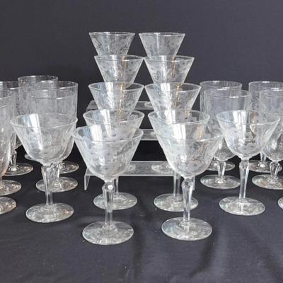 Libbey Iced Tea And Wine Glasses 
