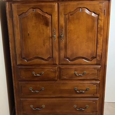 Ethan Allen Dresser