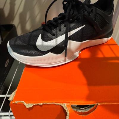 Sale Photo Thumbnail #158