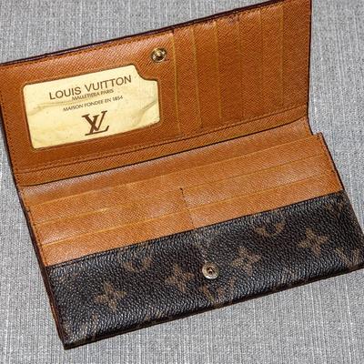 Vuitton Wallet