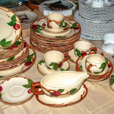 Franciscan Apple Blossom Dinnerware Set
