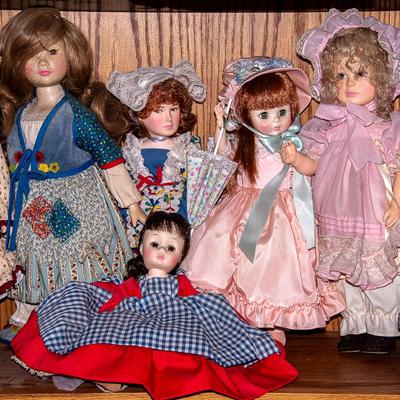 LARGE DOLL COLLECTION INCLUDING MADAME ALEXANDER
