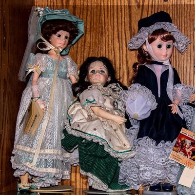 LARGE DOLL COLLECTION INCLUDING MADAME ALEXANDER