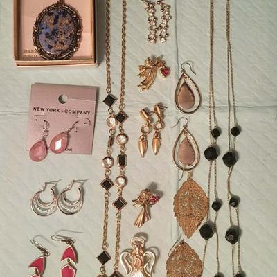 Sale Photo Thumbnail #33