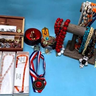 Elegant Assorted Jewelry 