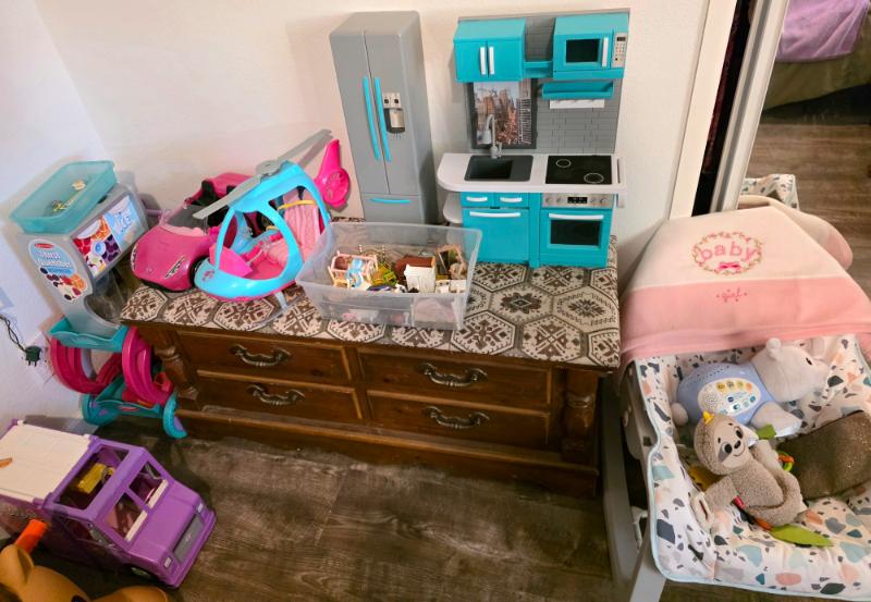 Sale Photo Thumbnail #36