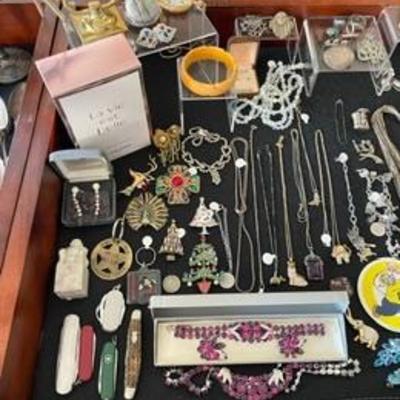 Sale Photo Thumbnail #54