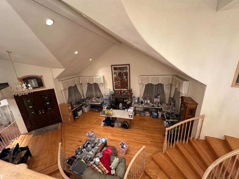 Sale Photo Thumbnail #18