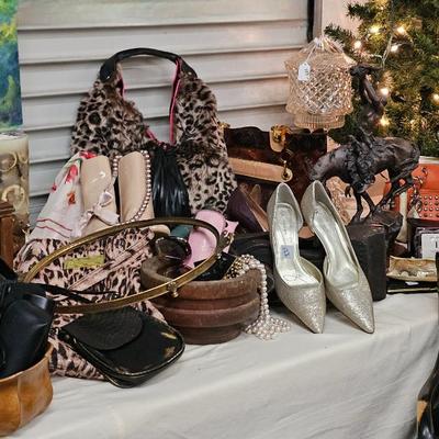 Sale Photo Thumbnail #126