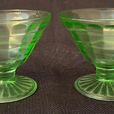 Vintage Anchor Hocking Uranium Sherbet Dishes With Block Optic Pattern 