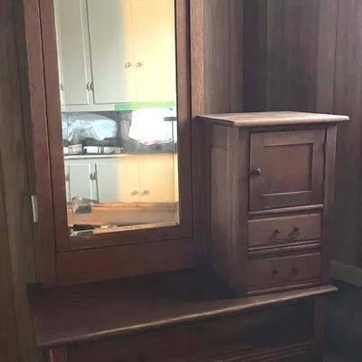 Antique Crescent Lane Furniture Wooden Dressing Table 