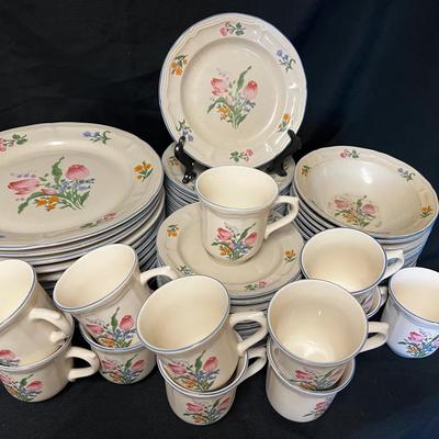 Gibson China Lafayette Pattern Dish Set 