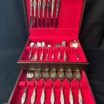 Nobility Plate 53 Piece Flatware Set With Wooden Flatware Storage Box 