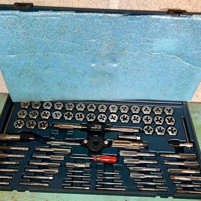 Craftsman 76 Piece Tap And Hex Die Set