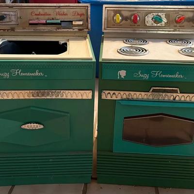 1960s Suzy Homemaker “Super Safety” Oven & Combination Washer/Dryer – Classic Aqua Green Pair