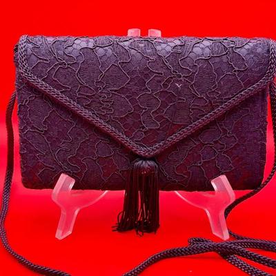 Vintage La Regale Handmade Purse With Tassel