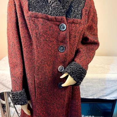 Vintage Coat With Lambs Wool Trim