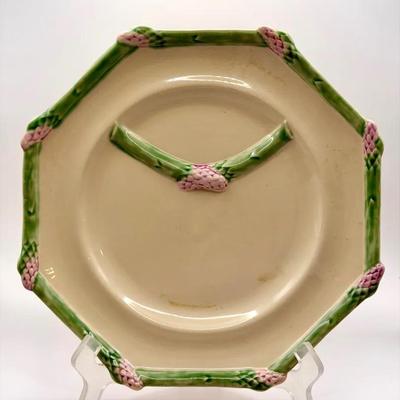 (4) Bordallo Pinheiro majolica asparagus Plates