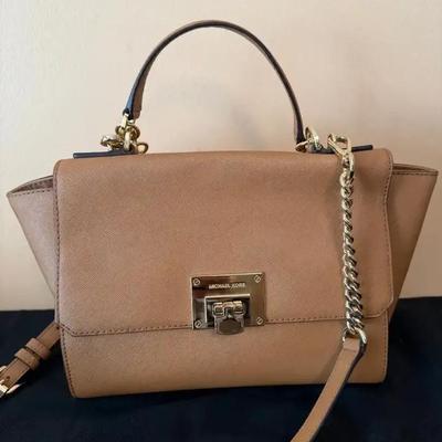 Like New Michael Kors Tina Crossbody Satchel!  