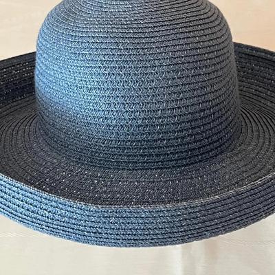 Betmar New York Women’s Roll Up Sun Hat Light Blue Sz 16
