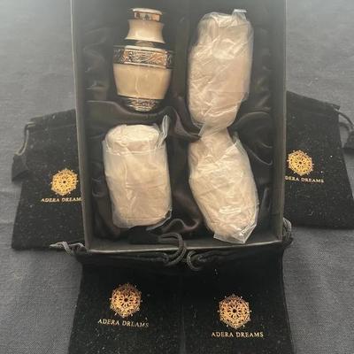 *NEW* Set of 4 Adera Dreams Small Urns For Ashes