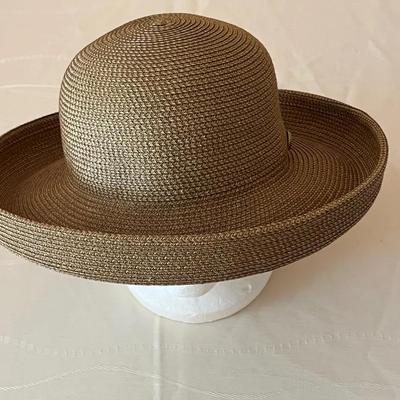 *NEW* Eric Javits Squishee Hat Women’s One Size Fits All 