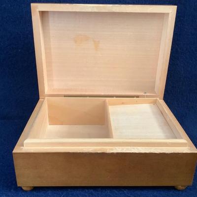 Cuendet Swiss Music Box