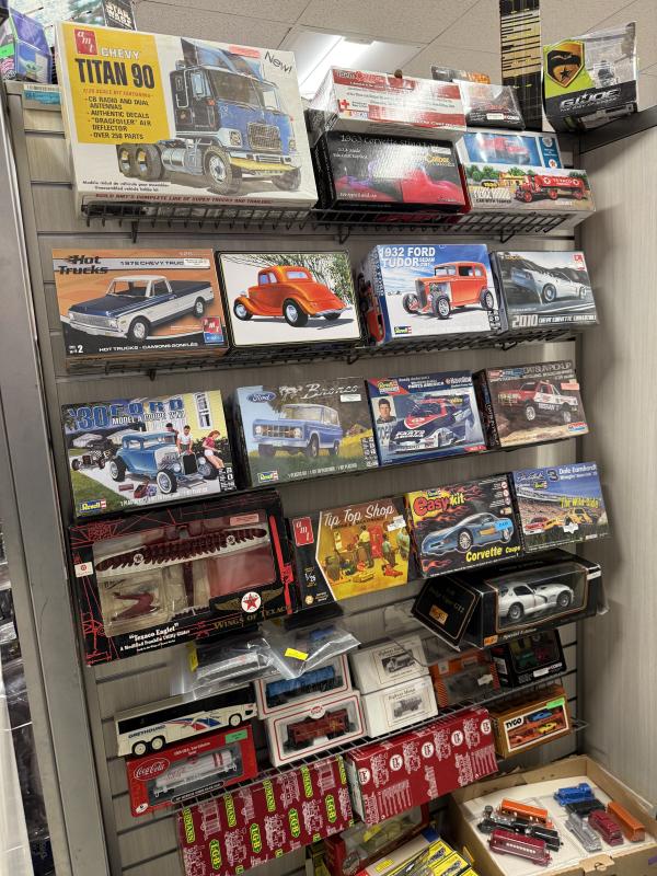 Sale Photo Thumbnail #25