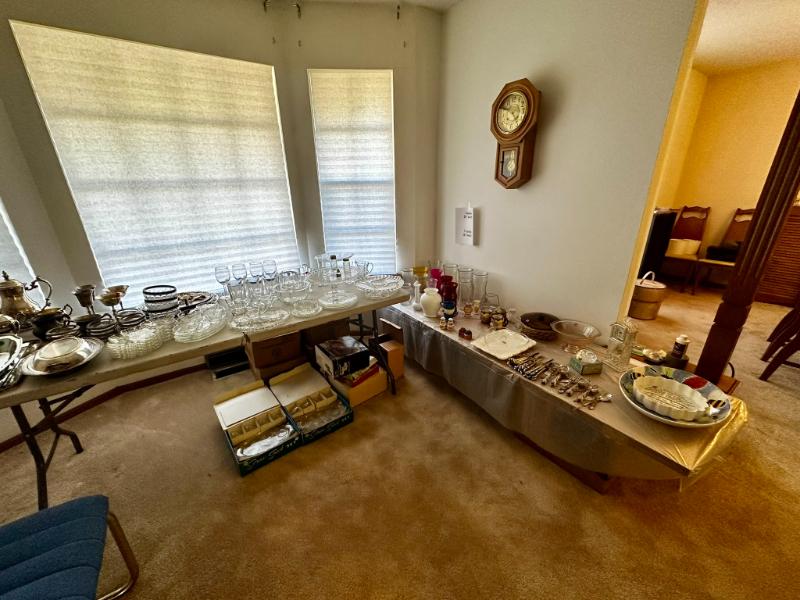 Sale Photo Thumbnail #5