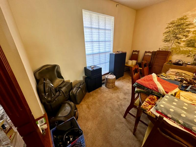 Sale Photo Thumbnail #4