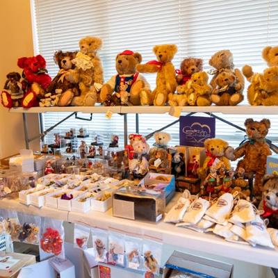 Sale Photo Thumbnail #100