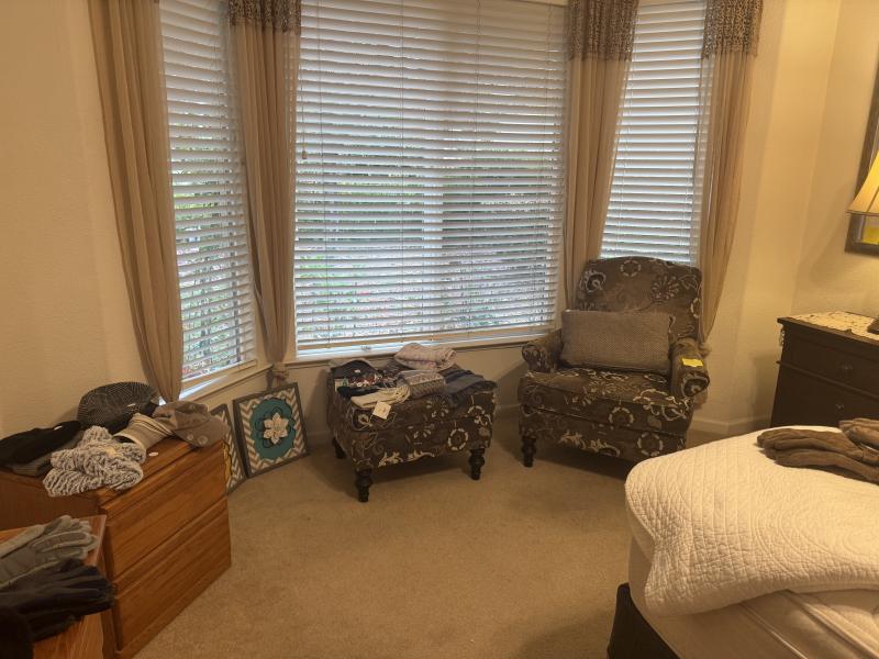 Sale Photo Thumbnail #19