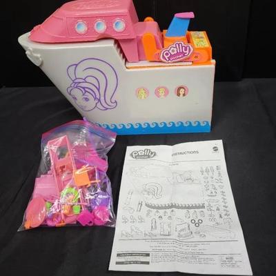 Polly Pocket Cruise Ship & Accessories (WH4)
