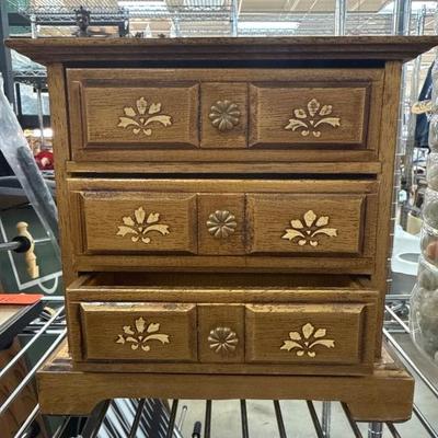 Sale Photo Thumbnail #46