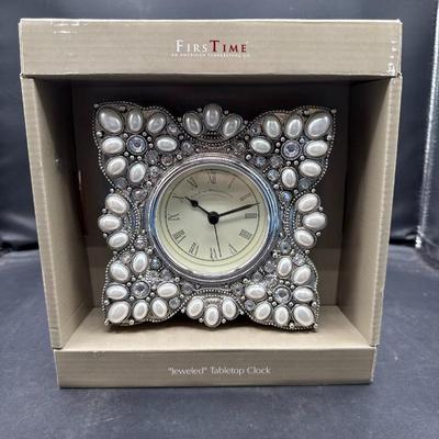 Sale Photo Thumbnail #707