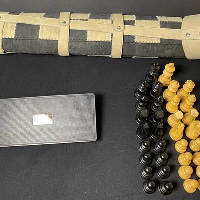 Leather Chess Matt & Set 